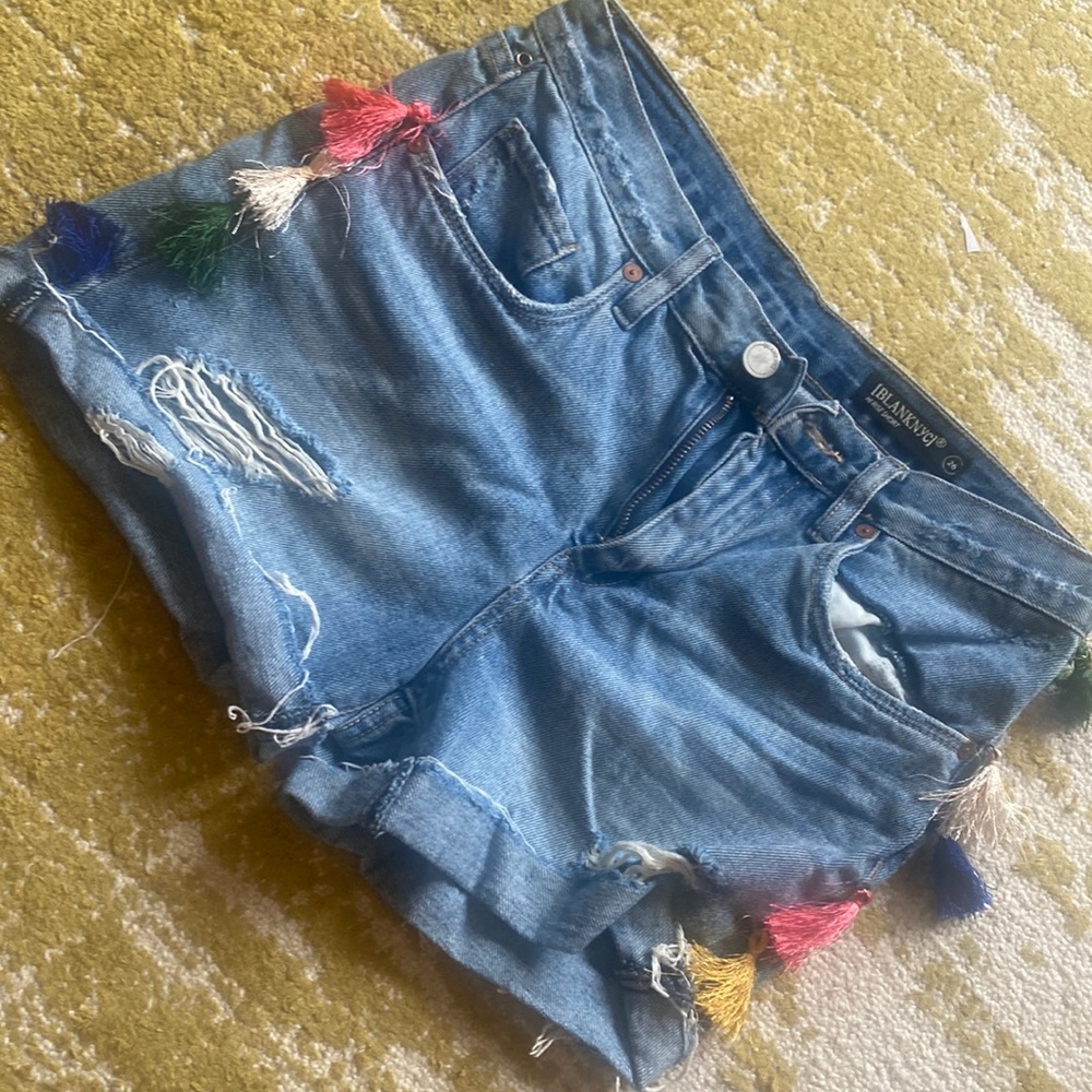 BLANK NYC high rise denim shorts. Size 26